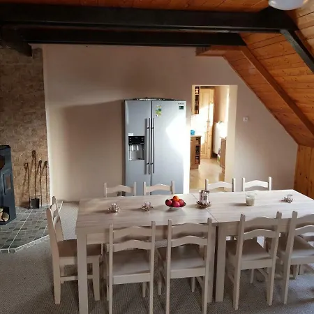 U Vlka Apartment *